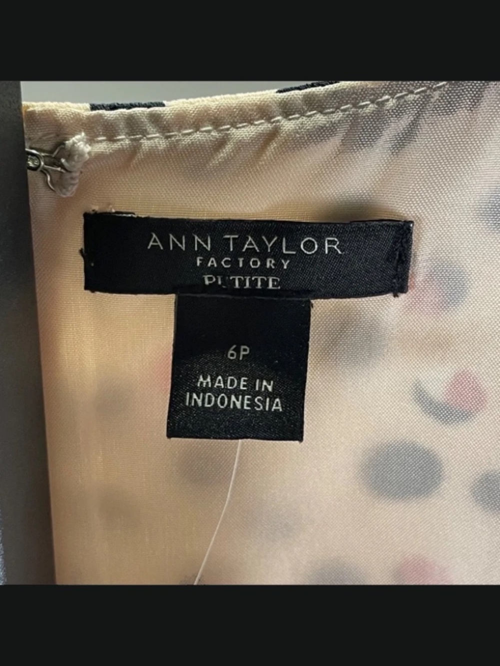 NEW Ann Taylor Dress Womens 6 petite pink black dot sheath ruffle cocktail - Picture 4 of 9
